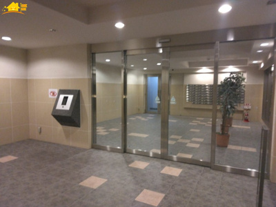 【エントランス】 | レヴィールエコステージ古河 | 落ち着いたエントランスです