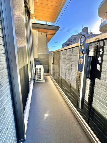 Dアヴァンス登戸町のバルコニー