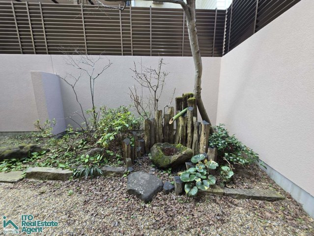 松ヶ崎樋ノ上町 中古戸建の庭