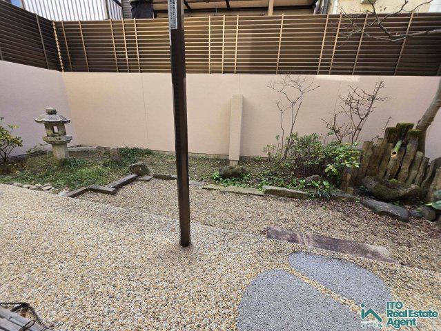 松ヶ崎樋ノ上町 中古戸建の庭