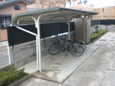 【その他】 | レオパレスＢＩＲＤＬＩＭＥ | 屋根付き駐輪場