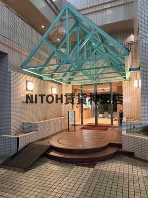 【エントランス】 | ルネ御苑プラザ