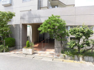 【エントランス】