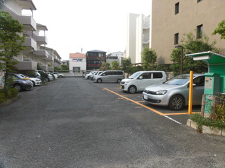 【駐車場】