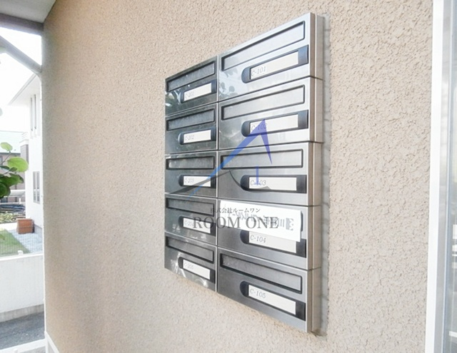 ＳＴＥＬＬＡのその他共用部分|集合ポストです。