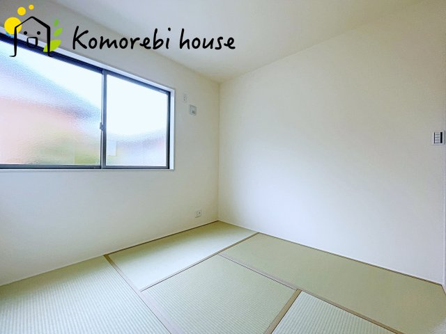 鴻巣市登戸　第2　新築一戸建て　リーブルガーデン　03の和室|和室がひろがる居住スペース