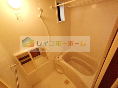 【浴室】 | ディアス若葉 | 201号室の画像となります。