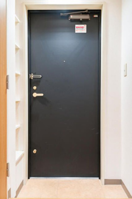 【玄関】 | カナリーテラス志村坂上 | 明るい玄関です