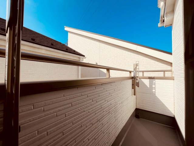 【洋室】 | 練馬区南大泉３丁目　中古戸建て | 広さ7.0帖の洋室で、家具を置いてもゆったりとした空間です