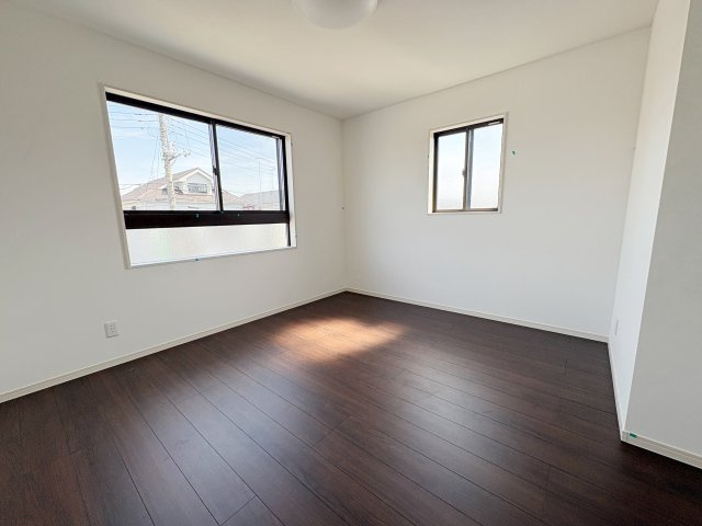 【洋室】 | 深谷市東方第28期　ワイウッドコート　新築戸建　全4棟　1号棟