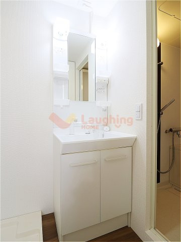 naheナーエの独立洗面台|独立洗面化粧台が付いています