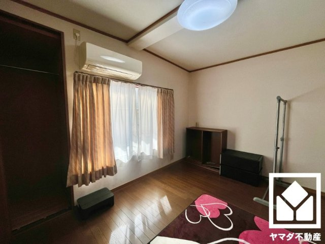 宇治市槇島町南落合の洋室