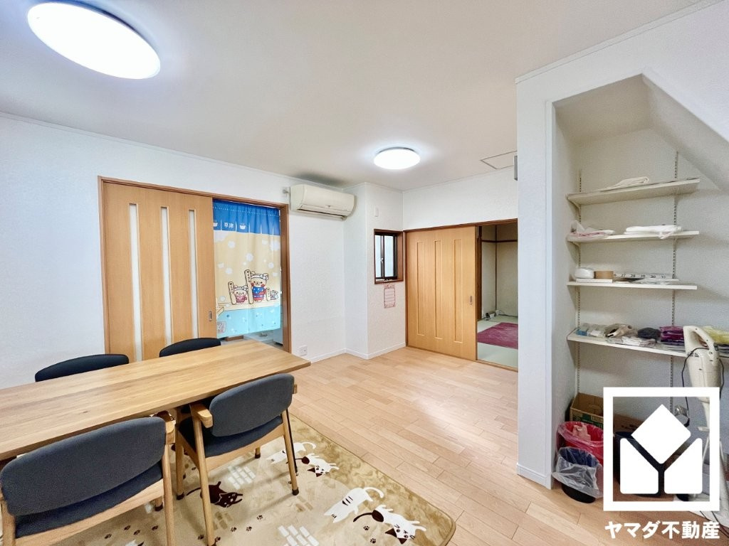 宇治市槇島町南落合の居間・リビング