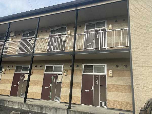 レオパレスＴＳＵＧＩＭＵＲＡの外観