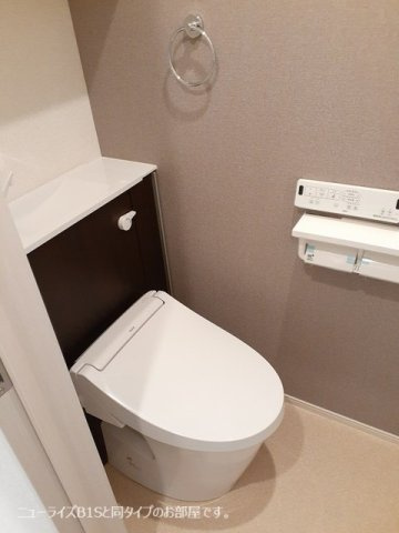 ＧＲＯＶＥ　ＳＴＡＧＥ　Ａ棟のトイレ|シンプルで使いやすいトイレです