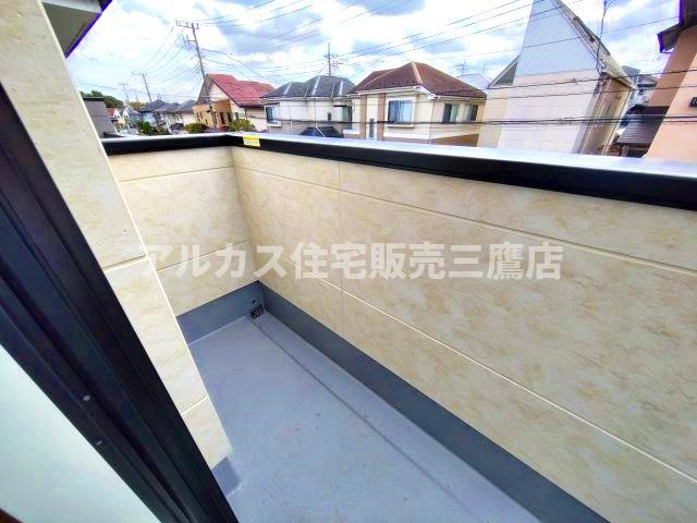 【内覧動画公開中！】調布市深大寺東町４丁目 京王線 調布駅 新築戸建のバルコニー