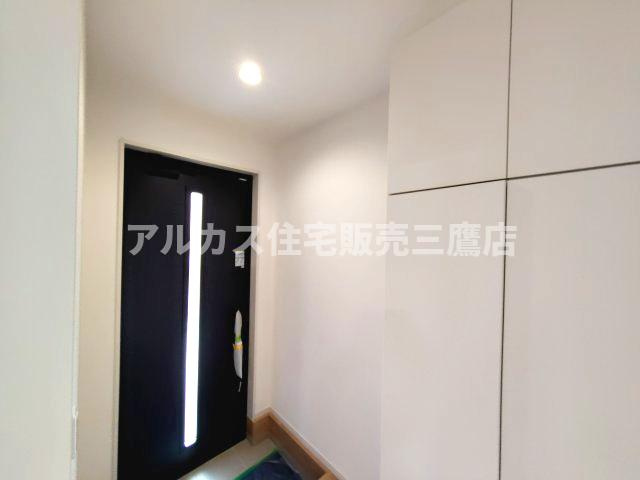 【内覧動画公開中！】調布市深大寺東町４丁目 京王線 調布駅 新築戸建の玄関