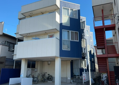 【外観】 | アベニュー三田Ⅰ | 隣家の土地はどうなっているのか、生活利便施設が近くにあるのか、学校まで近いかなど、お客様のライフスタイルにあわせたイメージが重要です。また、近くにあると困る施設が近くにないかも確認するといいでしょう。