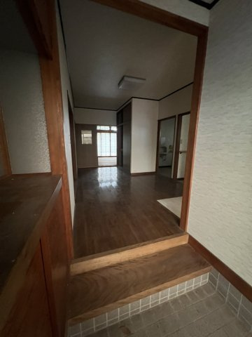 人吉市下城本町戸建ての玄関