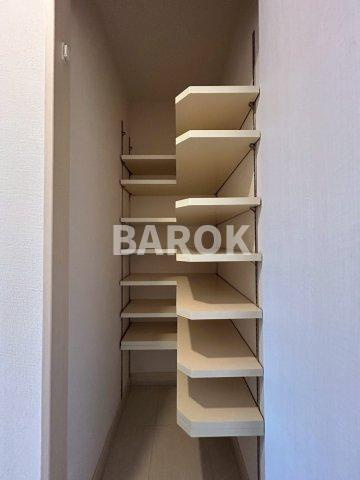 福岡市博多区博多駅南４丁目の賃貸マンションの玄関