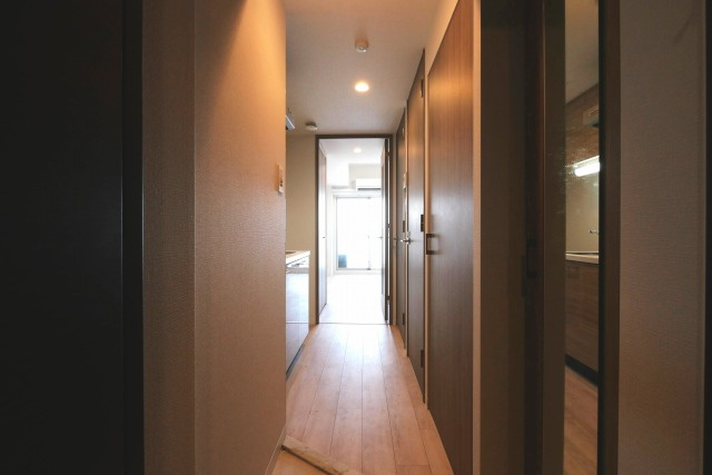 エスリードレジデンス大阪ウエストコートの玄関