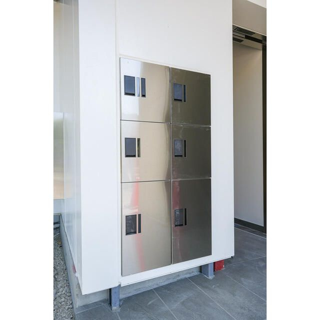 品川港南テラスのロビー