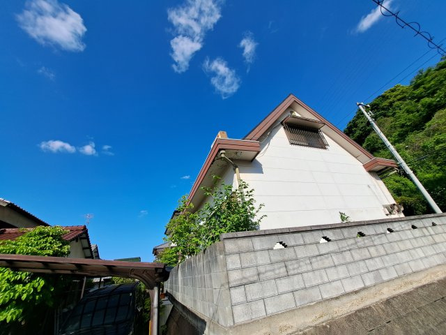 西条市飯岡2480-36　中古戸建の外観|北西側側