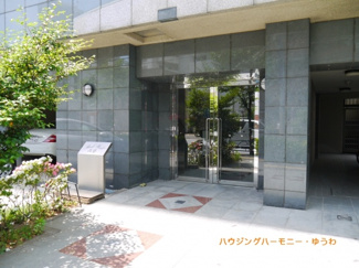 【エントランス】 | 清廉とされたエントランスになっています。