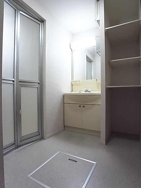 プランドール兵庫駅南通の洗面所