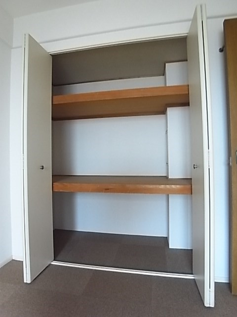 プランドール兵庫駅南通の収納