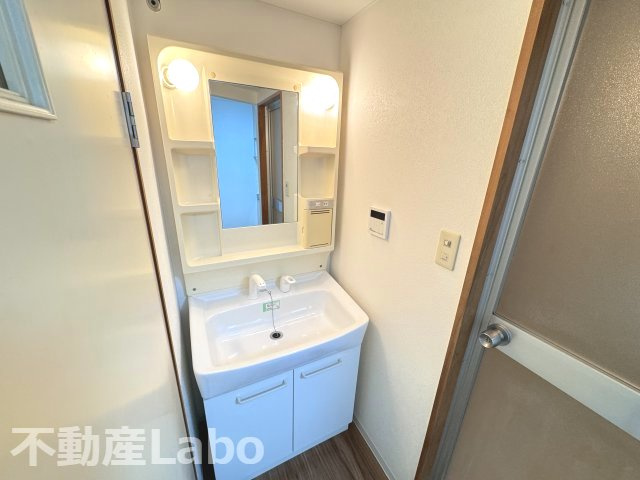 徳島市末広４丁目の賃貸マンションの洗面所