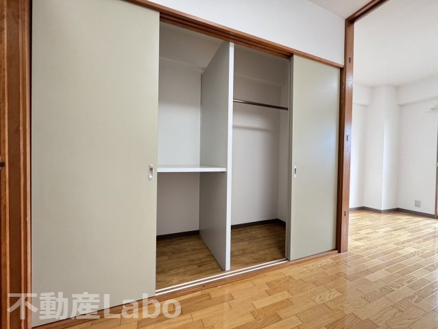 徳島市住吉４丁目の賃貸マンションの収納