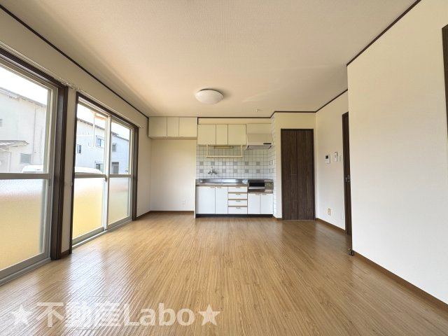 徳島市名東町１丁目のアパートの内装