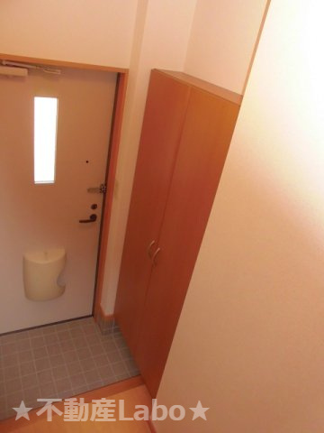 デフィー　Aの玄関