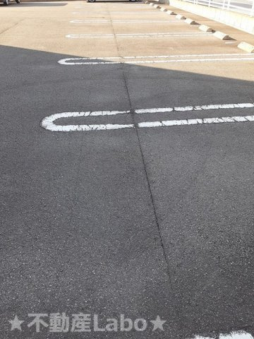 グレイスフルの駐車場