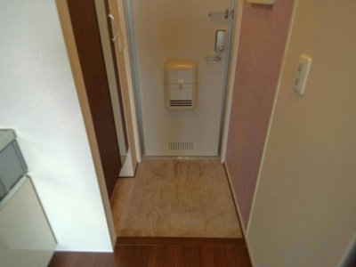 【玄関】 | ウル・シャンティ Ｃ | 玄関