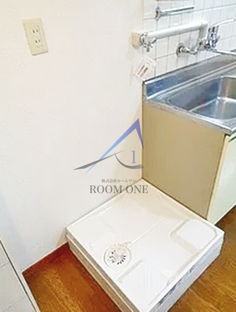 ワタナベビルの設備|洗濯機置き場です。