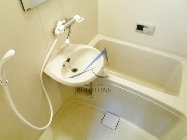 ワタナベビルの浴室|お風呂です。