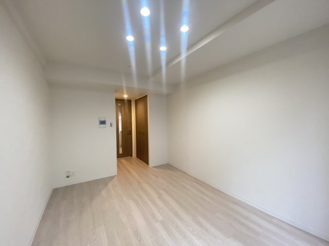 メルディアクレスト難波ソルテラスの居間・リビング