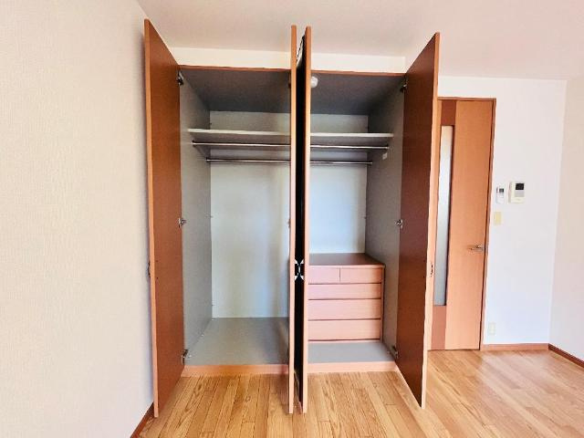 コンフォール三宅　　刈谷市近郊の賃貸はクラスホーム刈谷店の収納|クローゼット