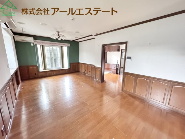 姫路市林田町林田　　　中古戸建の居間・リビング