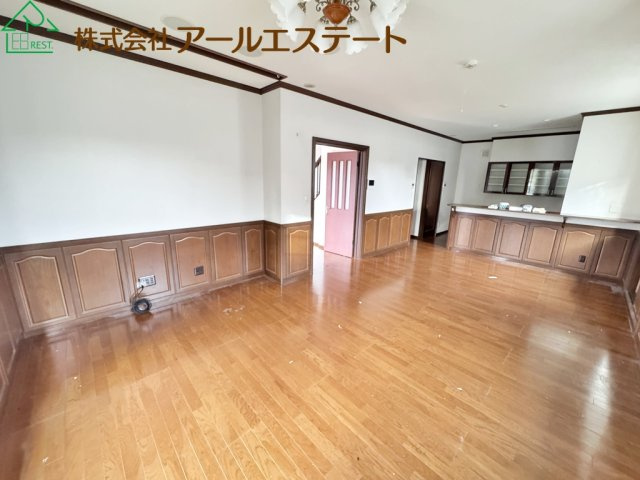 姫路市林田町林田　　　中古戸建の居間・リビング