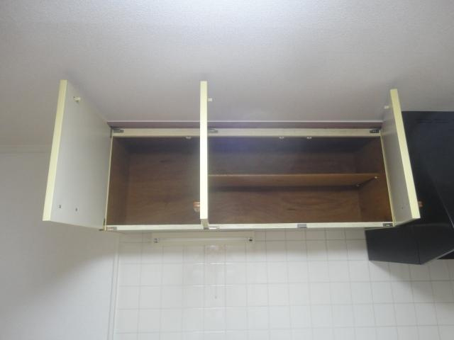 シャトー雅　　刈谷市近郊の賃貸はクラスホーム刈谷店の収納|キッチン吊戸棚（開）