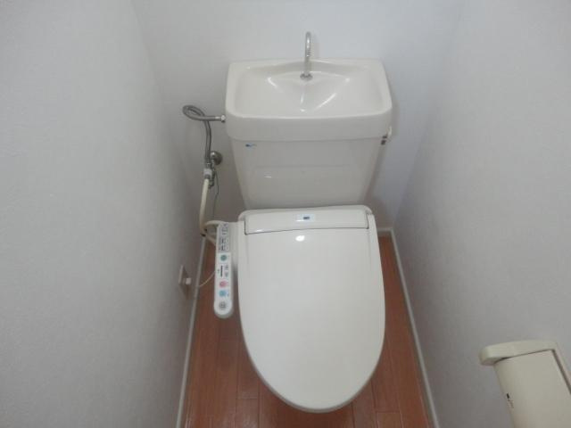 シャトー雅　　刈谷市近郊の賃貸はクラスホーム刈谷店のトイレ|シャワー付トイレ