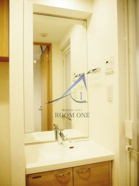 ルーブル大島弐番館の洗面所|洗面台です。