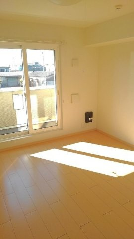 サニーブローテ住吉Ⅲ　　刈谷市近郊の賃貸はクラスホーム刈谷店の居間・リビング|ゆったり過ごせる居間です