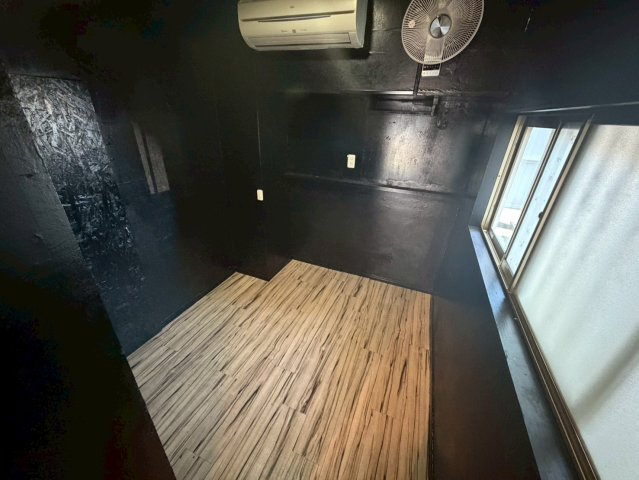 【寝室】 | 西口駅前店舗