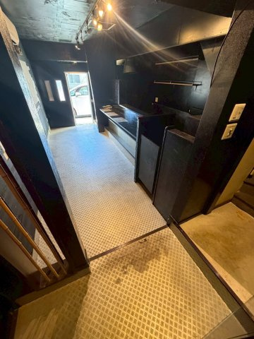 【内装】 | 西口駅前店舗