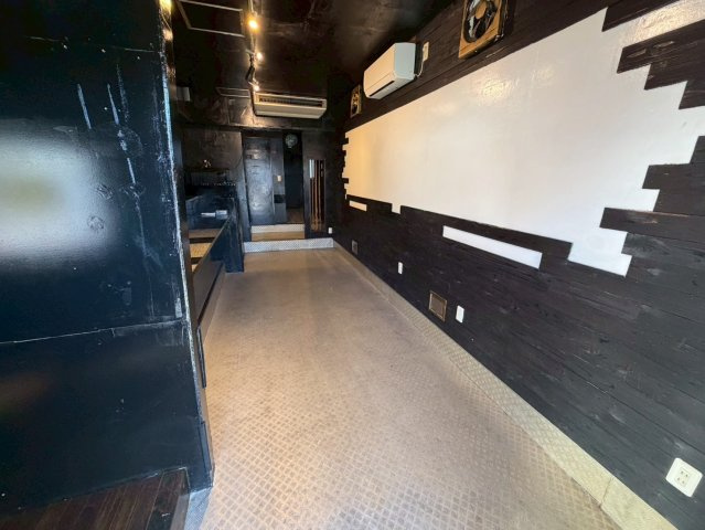 【居間・リビング】 | 西口駅前店舗