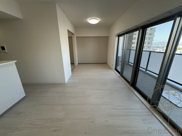 アウトフィールド海老江の居間・リビング